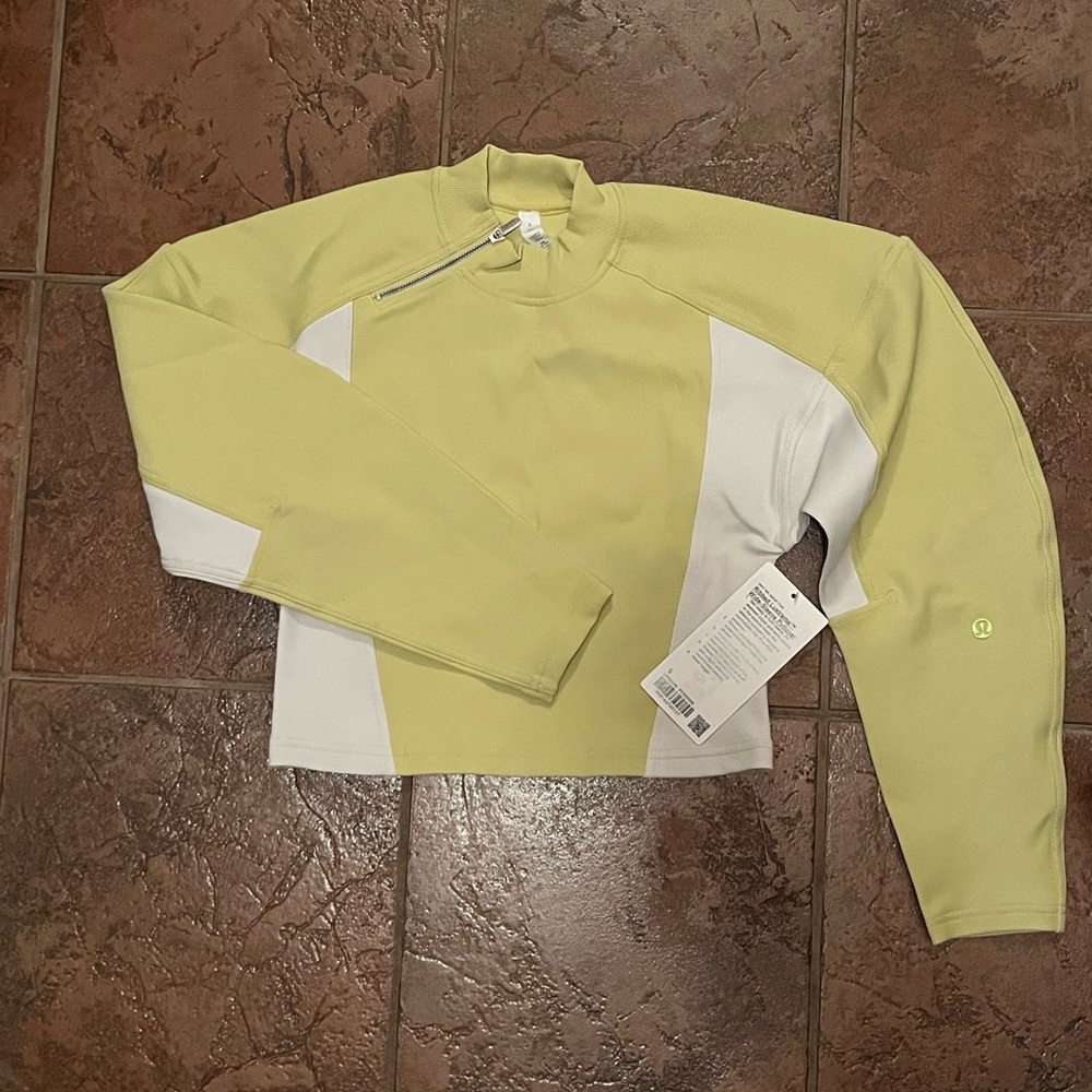 NWT Lululemon Ribbed Sweater - Picture 5 of 6